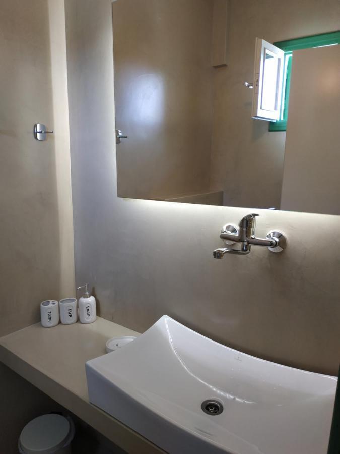 Asteri Apartments Alónnisos エクステリア 写真